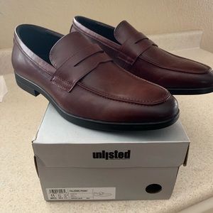Men’s size 11 dress shoes